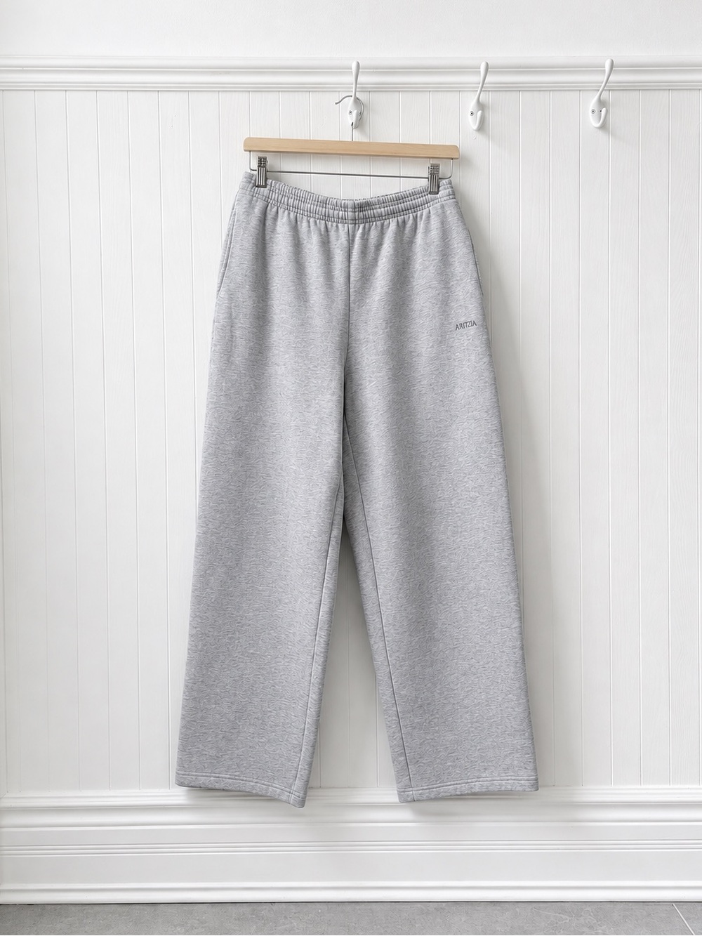 Aritzia Sweatfleece Boyfriend Barrel Pant | Heather Chrome, Small